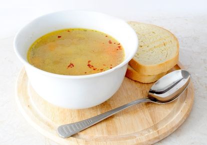 Куриный суп помогает вылечить грипп