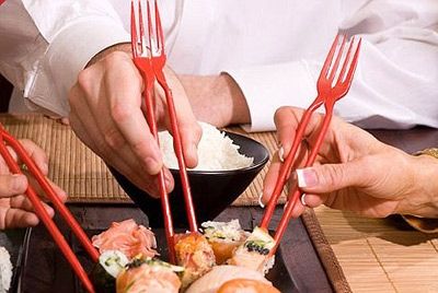 Новый столовый прибор для любителей азиатской кухни
