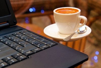 Из-за бесплатного Wi-Fi кафе теряет много посетителей 