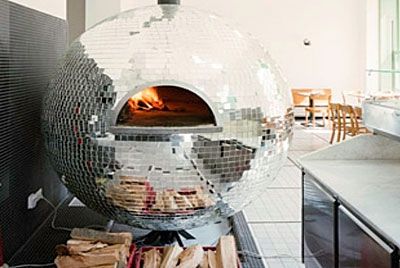 Печь для пиццы в виде диско-шара