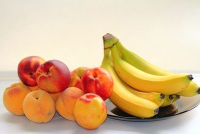 Бананы, миндаль и персики улучшают мыслительные способности
