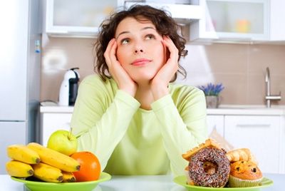 Исключение жирных и сладких продуктов из рациона не всегда помогает похудеть 