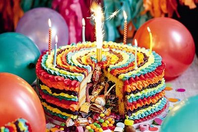 Торт с сюрпризом – новый тренд праздничных угощений