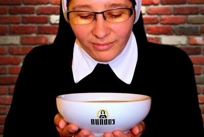 В Лондоне открылся ресторан под руководством монахинь