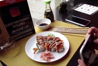 Миланский ресторан предлагает расплатиться за еду постом в Instagram