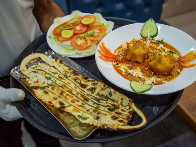 Индийский ресторан предлагает посетителям «ковид-карри»