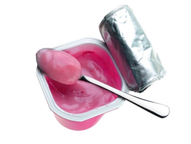 Специалисты Роскачества проверили клубничный йогурт