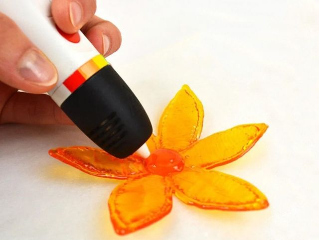 3D-ручка от Polaroid рисует настоящие съедобные конфеты
