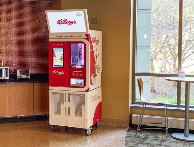 Автомат Kellogg готовит студенческие завтраки