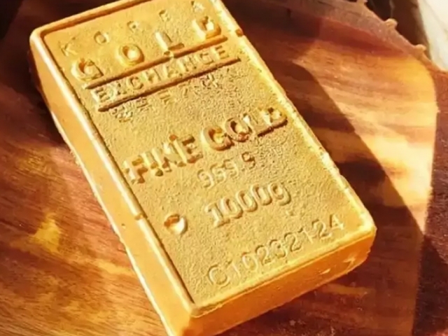 В Индии создали съедобный слиток золота 999,9 пробы 
