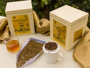 Редкий золотой чай ручной работы был продан в Индии на аукционе за 100 тысяч рублей