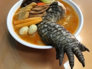 Шокирующее блюдо из крокодила подают в ресторане Тайваня