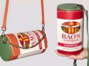 Компания предлагает сумочки в виде банки томатного соуса как модный летний аксессуар