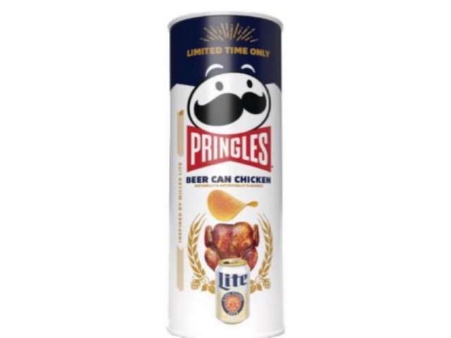Pringles выпускает чипсы со вкусом жареной курицы и пива