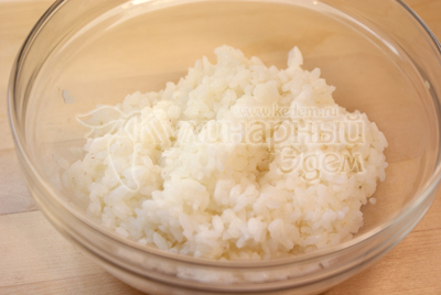 Рис отварить в подсоленной воде