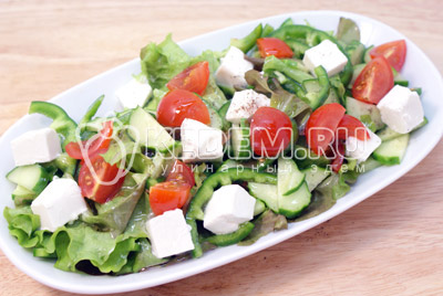 Салат с сыром «Фета» и овощами