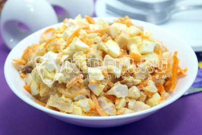 Салат с курицей и морковью «Молния»