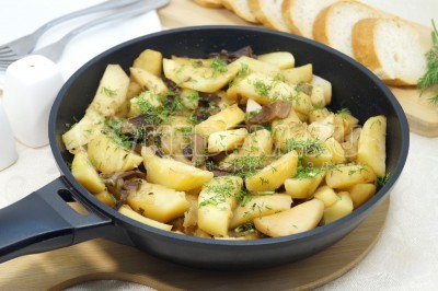 Тушеная картошка с сушеными грибами — рецепт с фото | Recipe | Ethnic recipes, Food, Beef