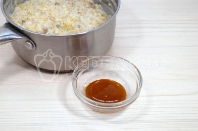 В конце добавить 1 столовую ложку меда.