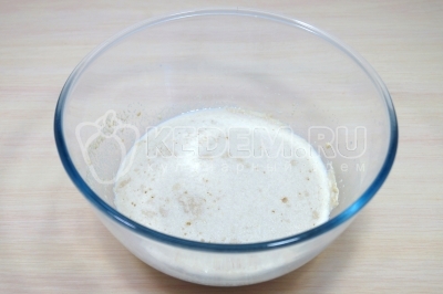 Оставить на 10-15 минут.