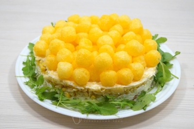 Украсить зеленью по желанию.