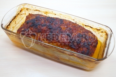 Вынуть из духовки и отсудить в форме.