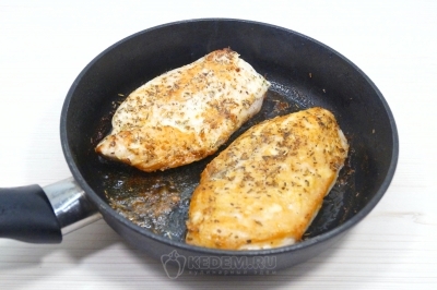 7-10 минут с каждой стороны на среднем огне.