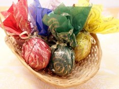 Яйца «Крашенки-подарки»