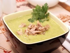 Крем-суп из зелёного горошка и брокколи