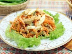 Салат с куриным филе и морковью по-корейски