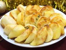 Картофель запеченный в духовке на Новый год