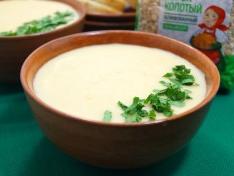 Гороховый суп-пюре с плавленым сыром