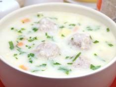 Сырный суп с рисом и фрикадельками