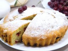 Самый простой вишневый пирог