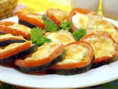 Кабачки с помидорами и сыром - рецепт