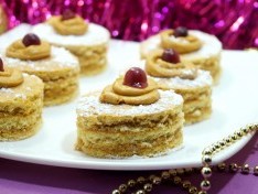 Мини тортики «Медовые сласти» - рецепт