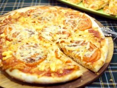Пицца с помидорами - рецепт
