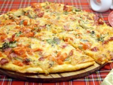 Быстрая тонкая пицца в духовке - рецепт