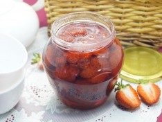 Варенье из клубники с целыми ягодами - рецепт