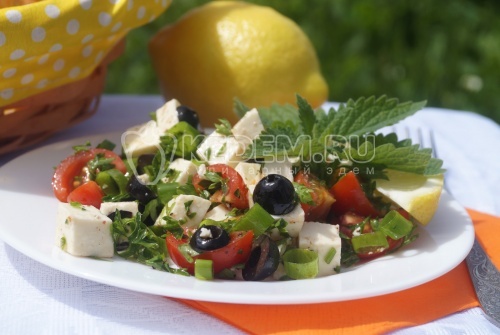 Летний салат с помидорами черри и сыром - Пошаговый рецепт с фото .