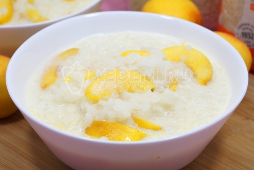 Рисовая каша с абрикосами