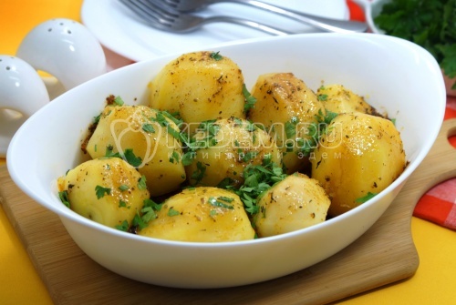 2. Запеченный картофель с пряностями