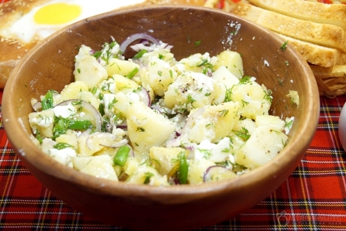 Картофельный салат с брынзой