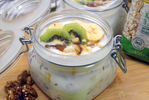 Ленивая овсянка в банке