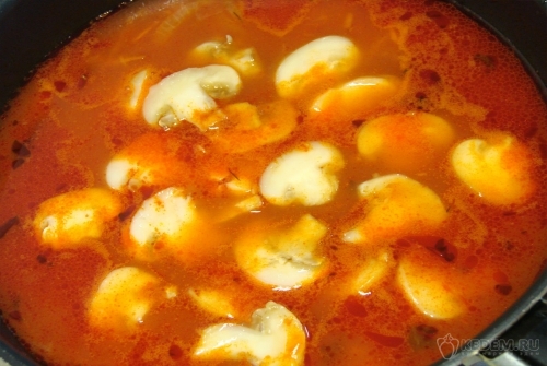Подлив с шампиньонами