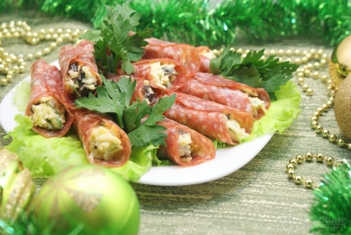 Рулетики салями с начинкой