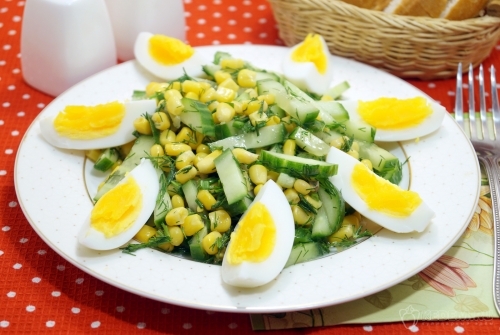 Салат с огурцом и яйцом Арина