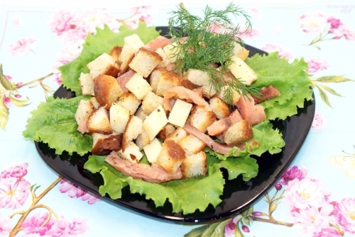 Салат Сухарик