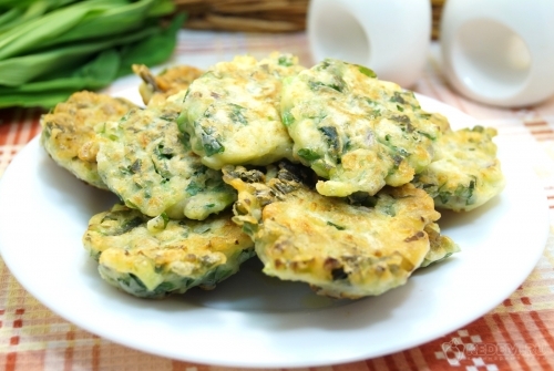 Сырные лепешки с черемшой