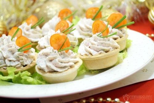 Тарталетки с паштетом из крабового мяса